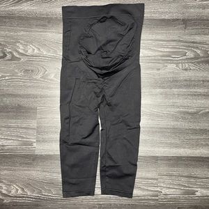 Blanqi Maternity Capri Leggings Size L
